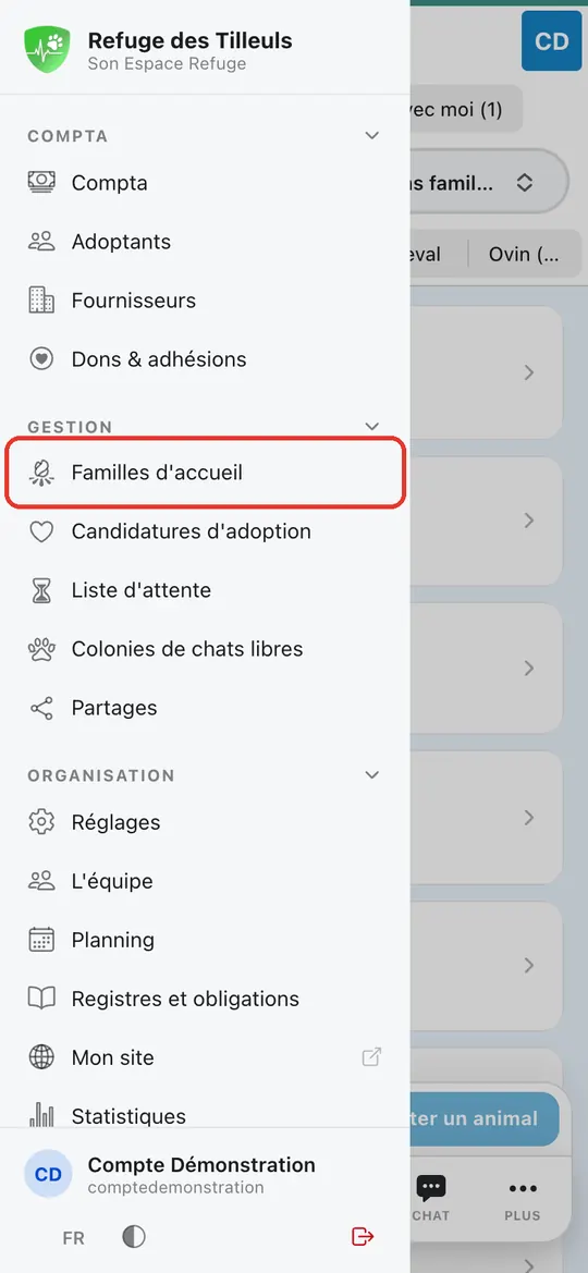 Capture de l'application : Menu latéral : « Familles d'accueil » en haut de la rubrique Gestion