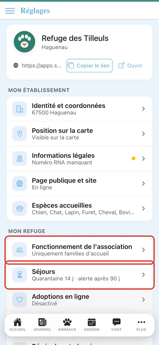Capture de l'application : Réglages : « Uniquement familles d'accueil », ligne « Séjours » ; « Plan et catégories » n'apparaît plus