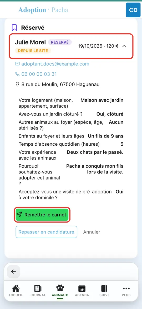 Capture de l'application : Dossier de Julie Morel déplié, statut « Réservé », 120 €